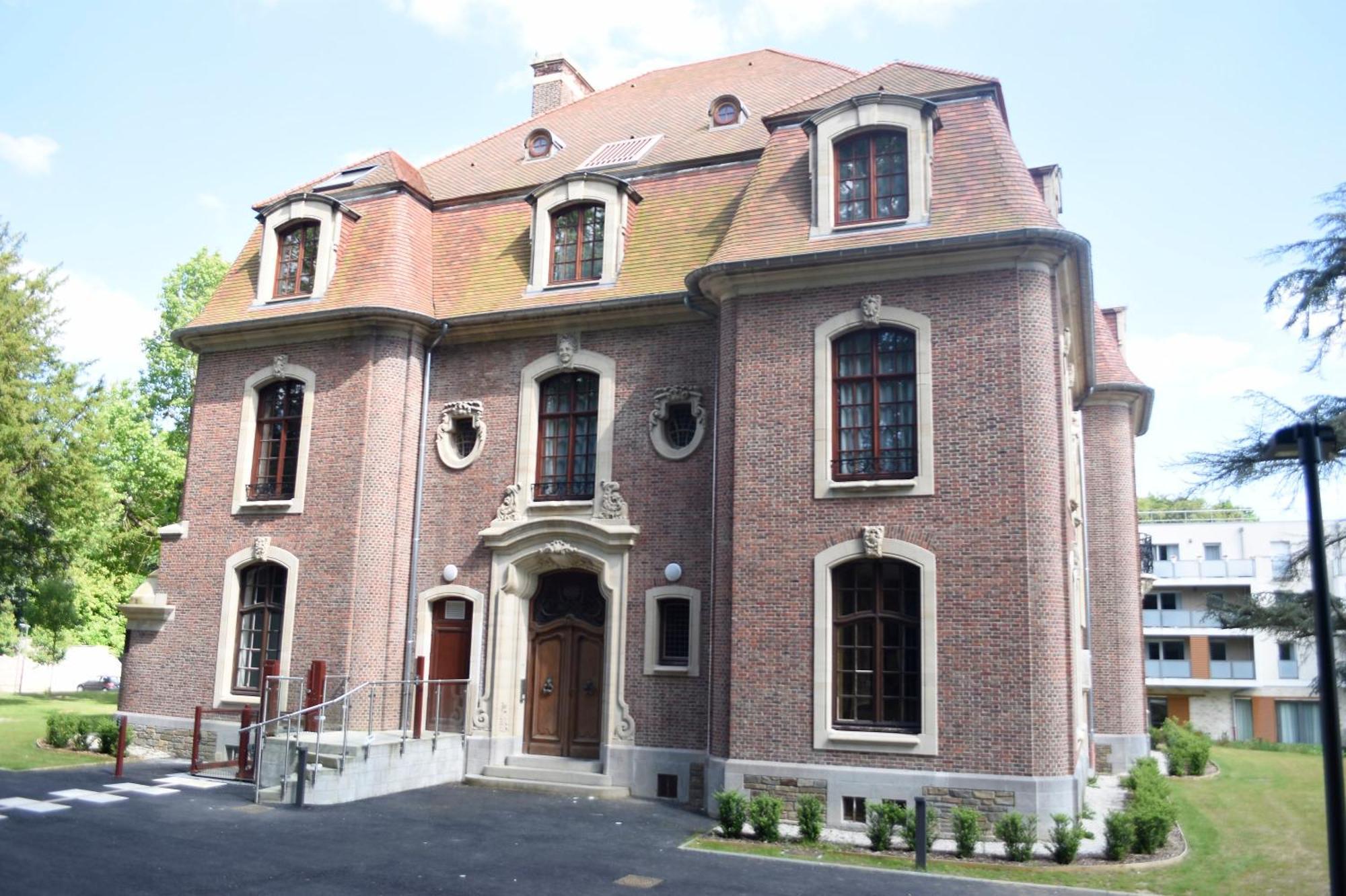 Domitys - Le Chateau De La Pilule Saint-Quentin  Buitenkant foto