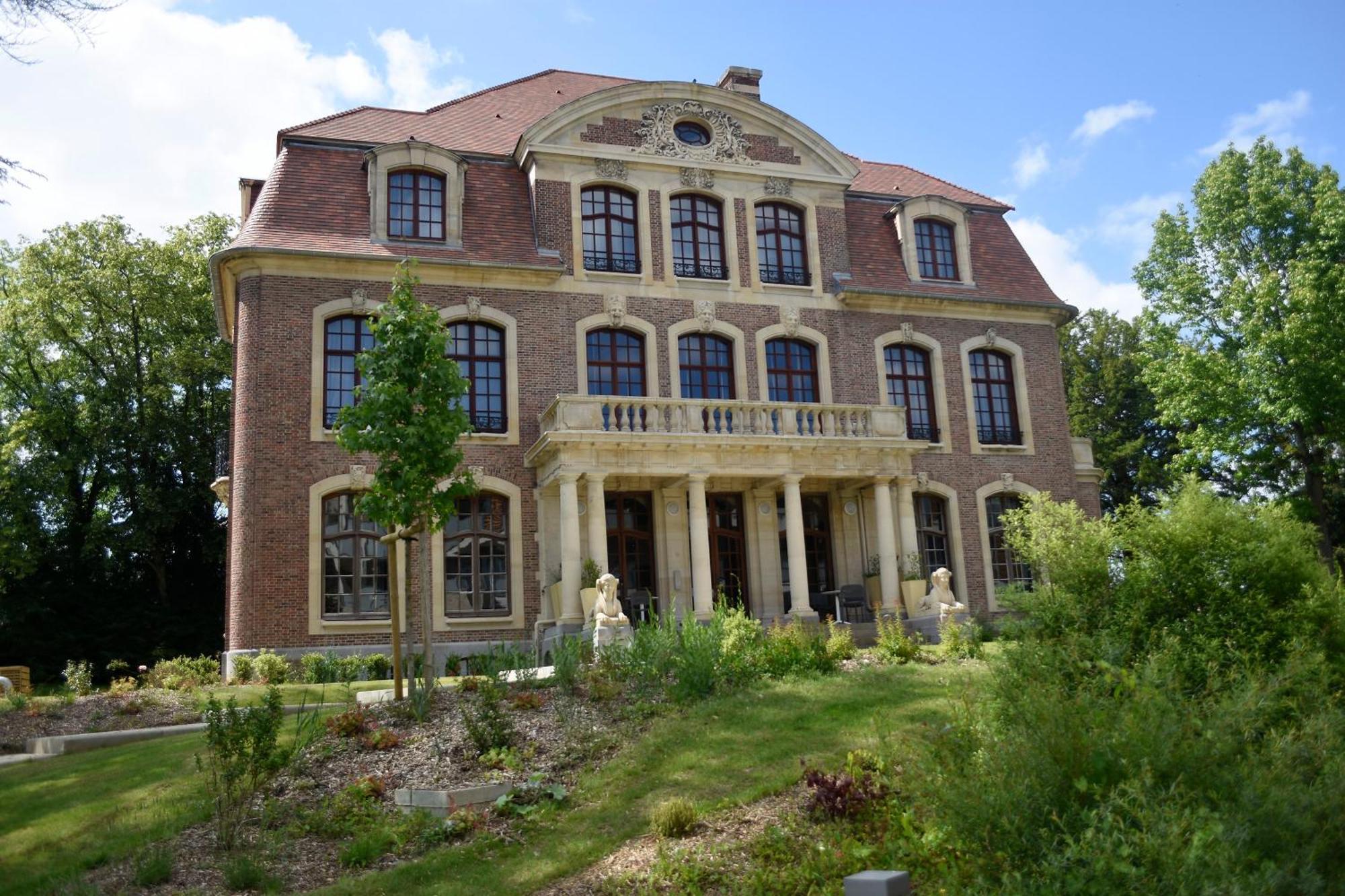 Domitys - Le Chateau De La Pilule Saint-Quentin  Buitenkant foto