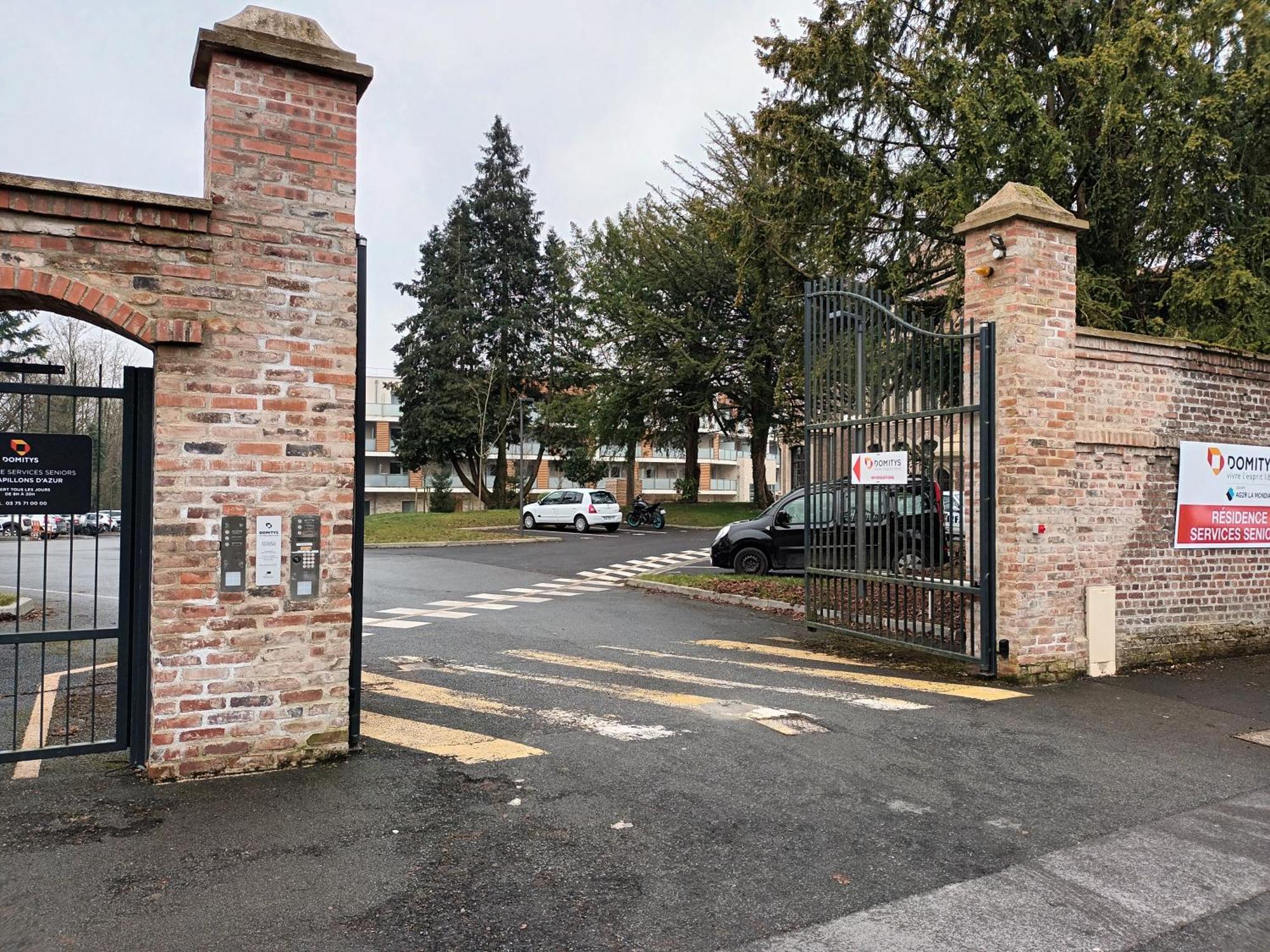 Domitys - Le Chateau De La Pilule Saint-Quentin  Buitenkant foto